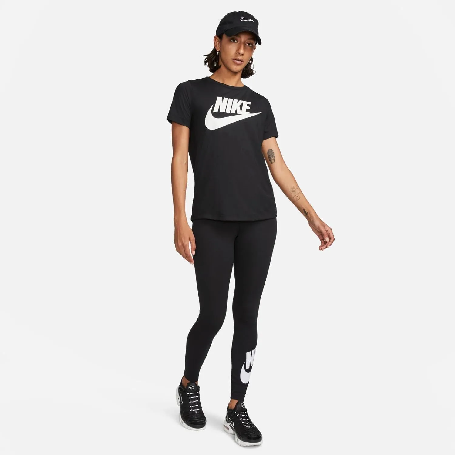 Nike Women's Sportswear Classics High-Waisted Graphic Leggings